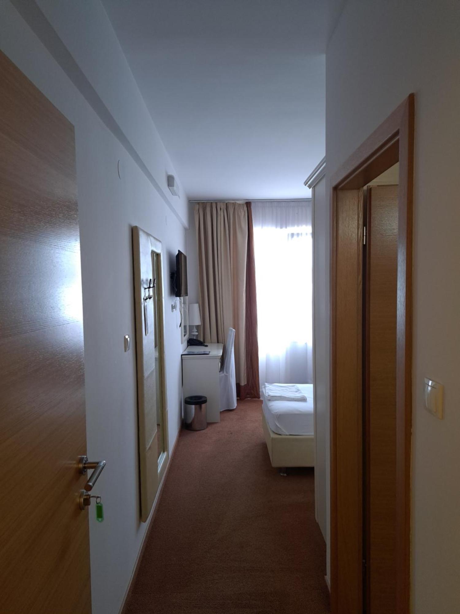 Hotel Garic Garesnica Exterior photo