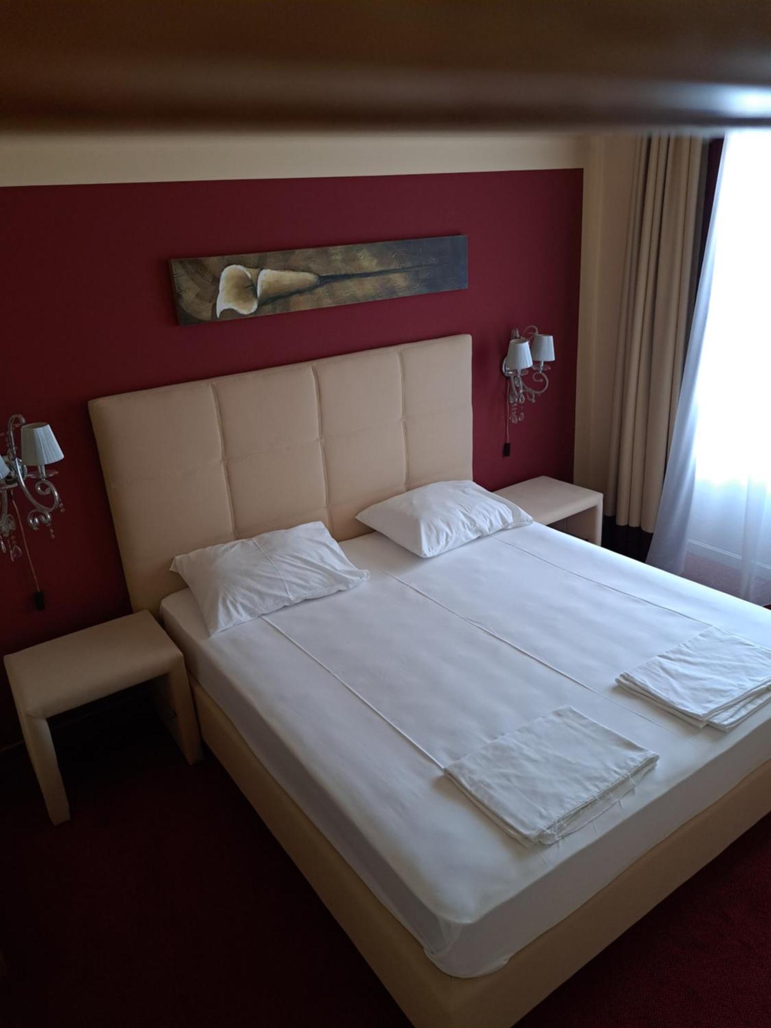 Hotel Garic Garesnica Exterior photo